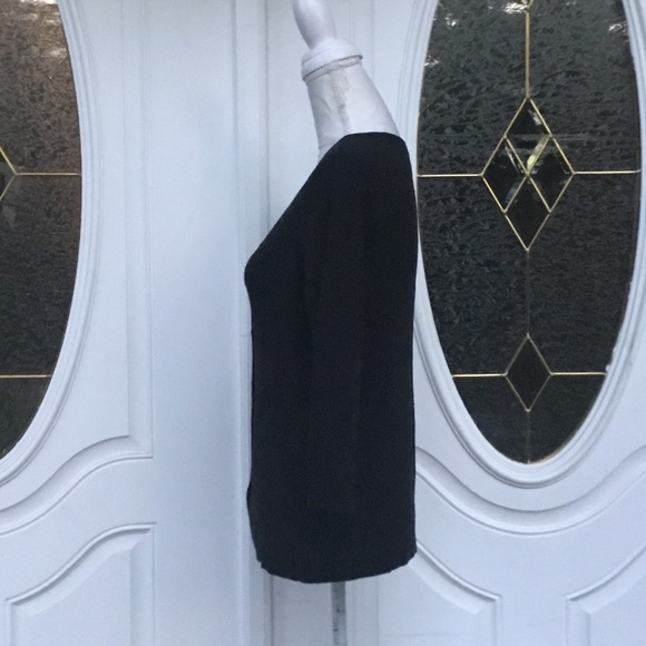 GA8) women’s lighty worn loft sweater; button-down - Picture 4 of 6